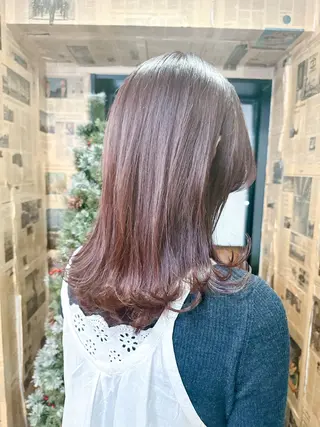 ミディアム カラー Chic シックのヘアスタイル