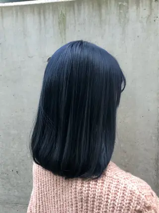 セミロング 上岡 詩音のヘアスタイル