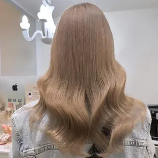 ロング カラー ORIKA 美容室のヘアスタイル