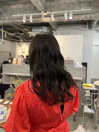 ロング パーマ パーマ×透明感カラー MIOのヘアスタイル