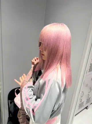 ロング カラー 艶 ケアブリーチ 🎀🩵RISAのヘアスタイル