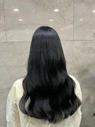 ロング えんぐちとも／透明感 カラー／博多ボブのヘアスタイル