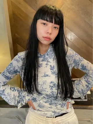 ロング カラー SALOWIN所属・ブリーチ✨ ボブ✨レイヤーのヘアスタイル