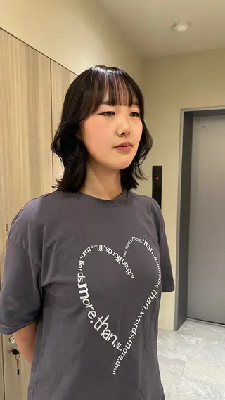 ミディアム 高橋 麻冬 久屋大通店のヘアスタイル