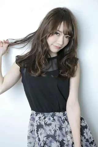 セミロング 田辺 侑未のヘアスタイル