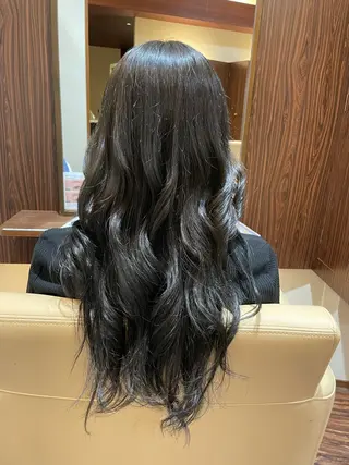 ロング カラー 金子 珠梨のヘアスタイル