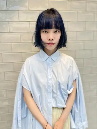 ショート カラー SALOWIN所属・ブリーチ✨ ボブ✨レイヤーのヘアスタイル