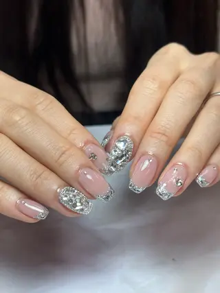 ネイル Nobody_ Karenのネイルデザイン