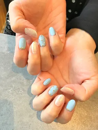 ネイル Nest 岩崎のネイルデザイン