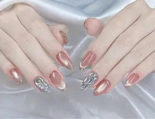 ネイル T. Leeのネイルデザイン