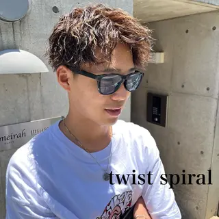 ショート カラー パーマ ヘアアレンジ メンズ メンズパーマの達人 🌟川内絵人のヘアスタイル