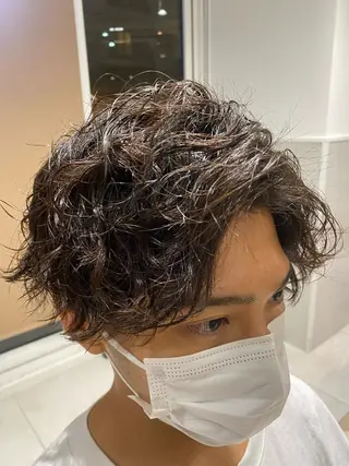 ショート カラー パーマ ヘアアレンジ メンズ メンズパーマの巨匠 鈴木純のヘアスタイル