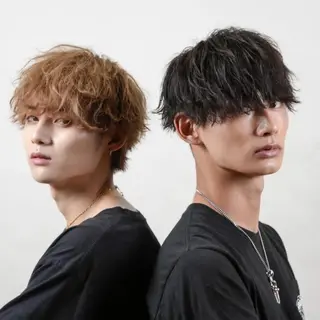 ショート メンズ カラー パーマ 【店長】メンズ職人 短髪　ハイトーン🔥のヘアスタイル