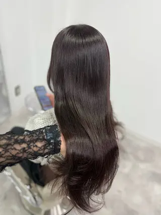 ロング 𝑴𝑰𝑯𝑶 ／ワンホンヘアのヘアスタイル