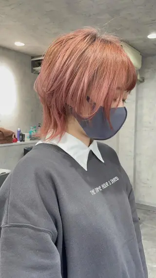 ショート カラー タカハシ ユウキのヘアスタイル