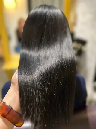 ロング 縮毛矯正／髪質改善 🌼mizukiのヘアスタイル