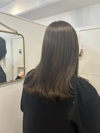カラー オリーブ/ ナカミネアキナのヘアスタイル