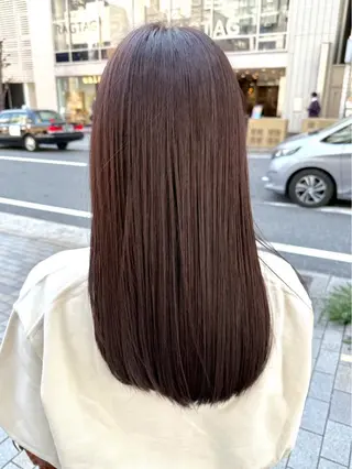カラー 炭屋 波音のヘアスタイル