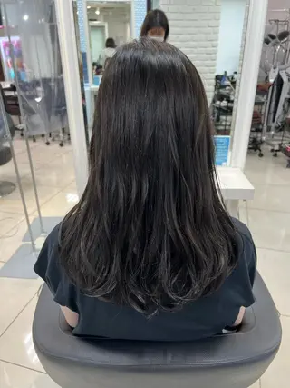 セミロング カラー 【暖色カラー特化】 中山由梨のヘアスタイル