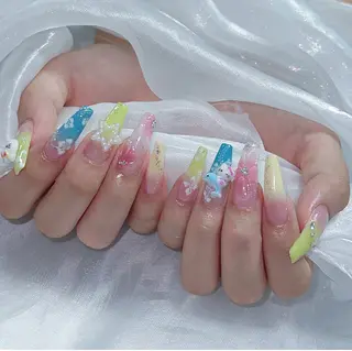 ネイル LilyLala Nail所属・LilyLala Nailsalonのネイルデザイン