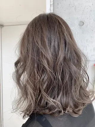 ミディアム カラー パーマ Lien🌿Top Stylist沖田のヘアスタイル