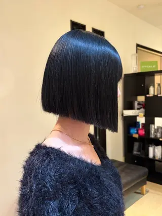 カラー Dita所属・スズキ ユウナのヘアスタイル