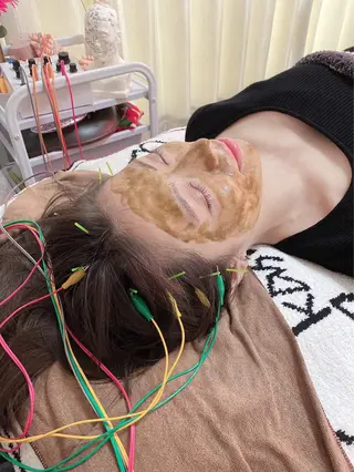 美容鍼灸サロン mahoroba院長のエステ・リラクイメージ