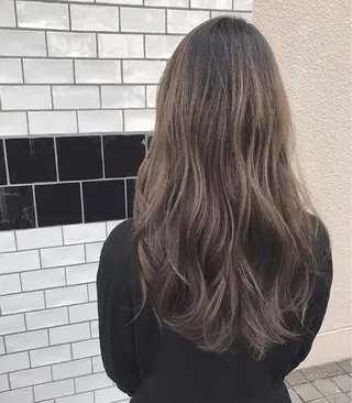 ロング カラー パーマ シェアサロン　salowin所属・✨ブリーチなし透明感 カラー🥇ユースケのヘアスタイル