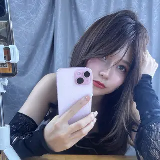 セミロング パーマ nagi所属・透明感／髪質改善 ／ りかのヘアスタイル