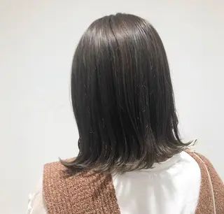 セミロング i.＋sapporo所属・🩶韓国ヘア🩶 くびれ❤︎顔まわりのヘアスタイル