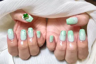 ネイル モナ& あきのネイルデザイン