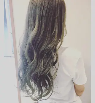 カラー アンダーバーホワイト_WHITE所属・_WHITE芝本 賢吾【天王寺店】のヘアスタイル