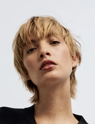ショート 暖色カラー 🌼クニトウメイのヘアスタイル