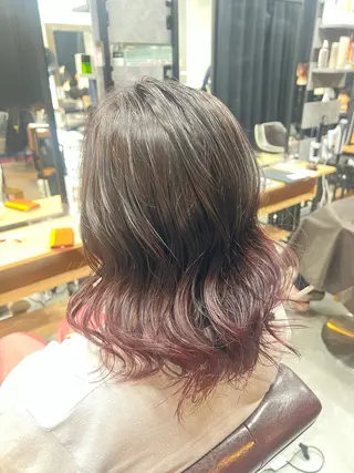 カラー 羽根 ひなののヘアスタイル