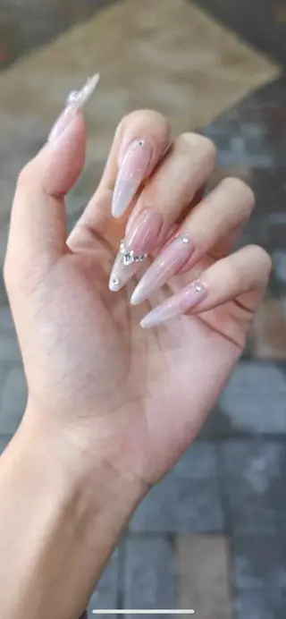 ネイル VIVIAN リサのネイルデザイン