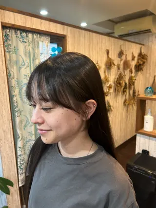 ロング 早坂 さくらのヘアスタイル