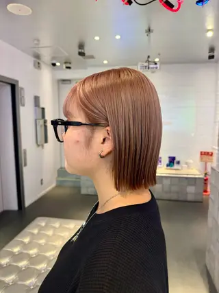 ショート カラー ザクザクレイヤー 🍀/ブリーチ/小田のヘアスタイル