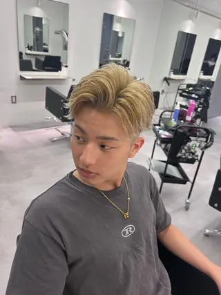 ショート メンズ R/🤎 パーマ&ブリーチ🔥のヘアスタイル