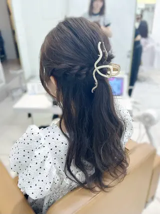 セミロング ヘアアレンジ Rayreee 原宿・表参道所属・Miu‎🤍Hair ‎Arrange🎀のヘアスタイル