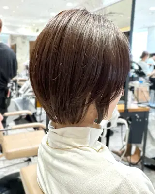 ショート カラー 💍新宿ショート 💍岩田莉奈のヘアスタイル