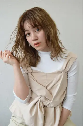 ミディアム 【今だけブリーチ 限定価格💕】すみのヘアスタイル