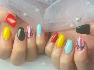 ネイル Queennail 北堀江AYAのネイルデザイン