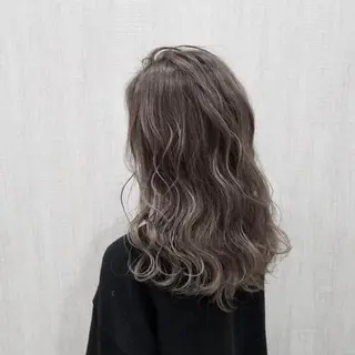 セミロング カラー ヘアアレンジ 🦋韓国ヘア 坂本 菜摘🦋のヘアスタイル