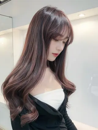 ロング カラー 浦谷 洸成のヘアスタイル