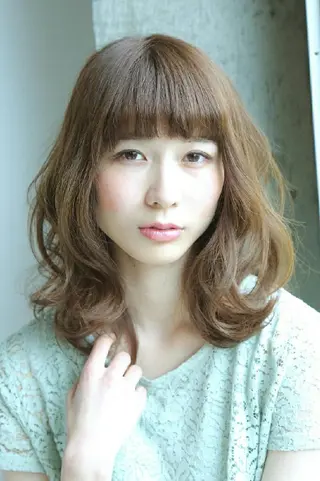 ミディアム 田辺 侑未のヘアスタイル