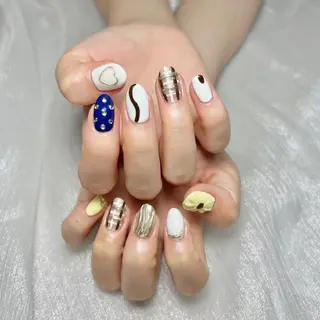 ネイル Una ☀️☀️のネイルデザイン