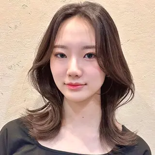 ミディアム 🌹ハッシュカット、 レイヤー韓国ヘア🌹のヘアスタイル