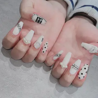 ネイル NEO Beauty Salon所属・𝐍𝐄𝐎 𝐉𝐔𝐑𝐈のネイルデザイン