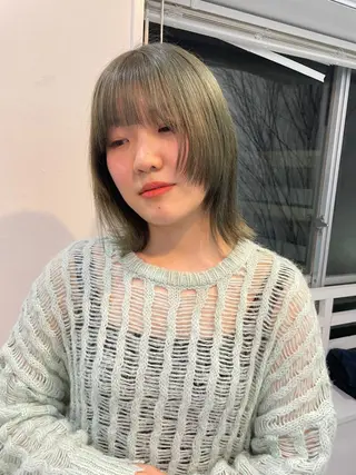 ミディアム カラー silo所属・silo MOKA 顔周りカット🦦のヘアスタイル