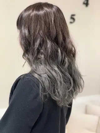 ロング カラー 松吉 純平のヘアスタイル